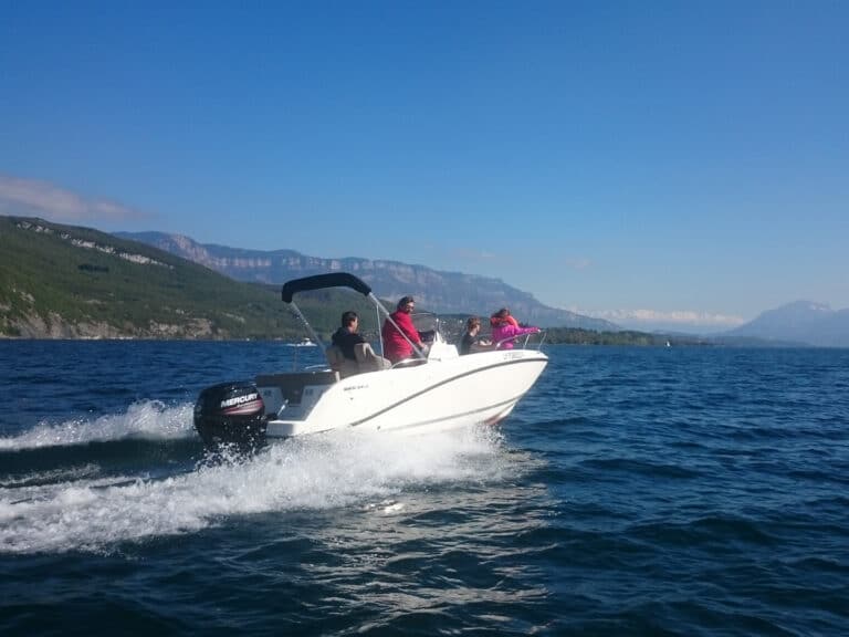 Location bateau avec permis Lac du Bourget Nautic Pulsion